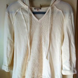 NWT Eyeshadow Lightweight Pullover Sweater